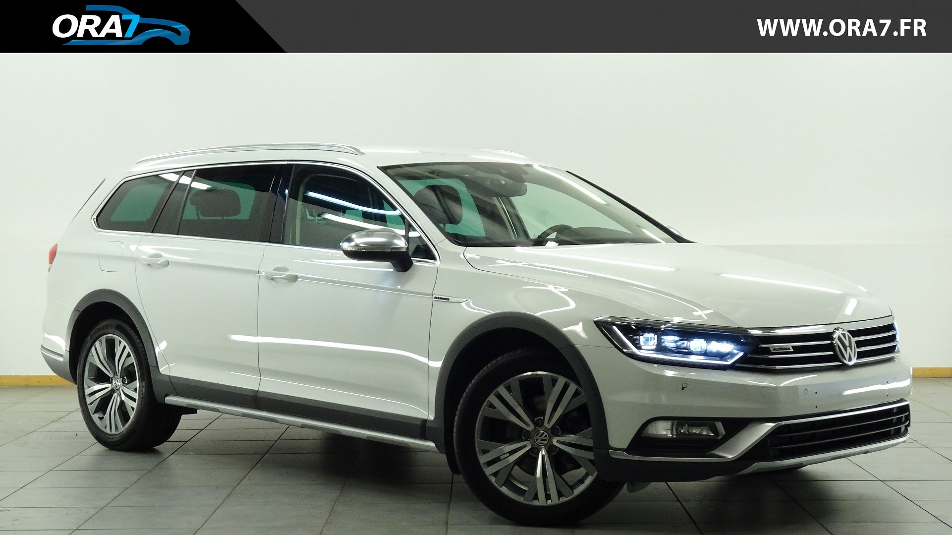 VOLKSWAGEN-PASSAT ALLTRACK-2.0 TDI 190CH BLUEMOTION TECHNOLOGY 4MOTION DSG6en-leasing