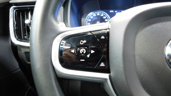 VOLVO-V90-D3 ADBLUE 150CH MOMENTUM GEARTRONIC