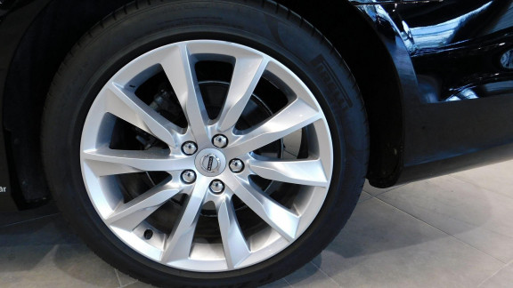 VOLVO-V90-D3 ADBLUE 150CH MOMENTUM GEARTRONIC
