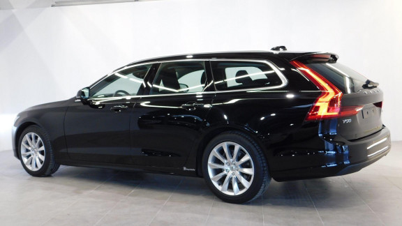 VOLVO-V90-D3 ADBLUE 150CH MOMENTUM GEARTRONIC