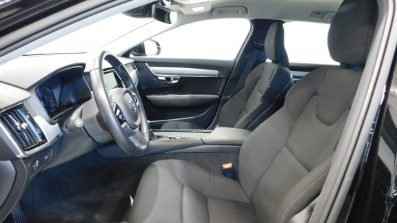 VOLVO-V90-D3 ADBLUE 150CH MOMENTUM GEARTRONIC
