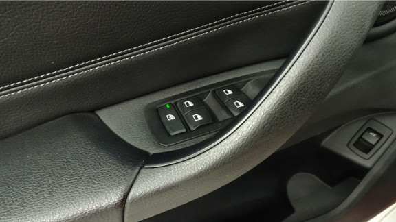 BMW-X1-XDRIVE20D SPORT BVA8