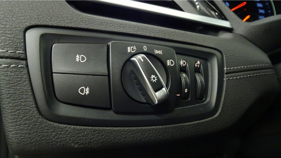 BMW-X1-XDRIVE20D SPORT BVA8