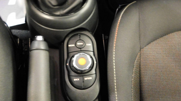 MINI-MINI 5 PORTES-COOPER 136CH CHILI