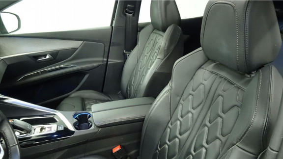 PEUGEOT-3008-2.0 BLUEHDI 180CH S&S GT EAT8