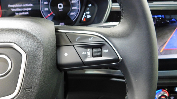 AUDI-Q3 SPORTBACK-35 TDI 150CH S LINE S TRONIC 7