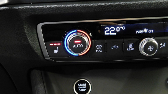 AUDI-Q3 SPORTBACK-35 TDI 150CH S LINE S TRONIC 7