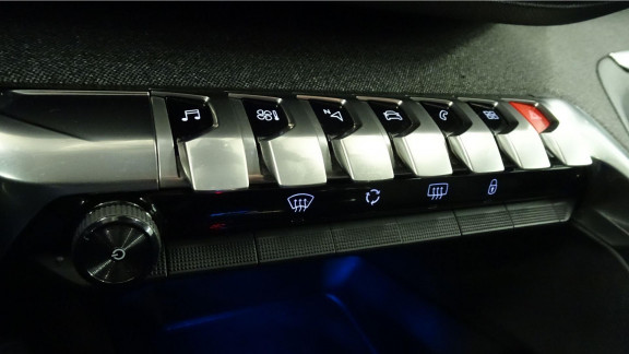 PEUGEOT-3008-1.5 BLUEHDI 130CH E6.C ALLURE S&S  6CV