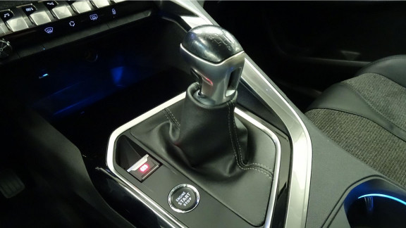 PEUGEOT-3008-1.5 BLUEHDI 130CH E6.C ALLURE S&S  6CV