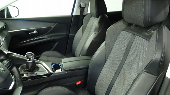 PEUGEOT-3008-1.5 BLUEHDI 130CH E6.C ALLURE S&S  6CV