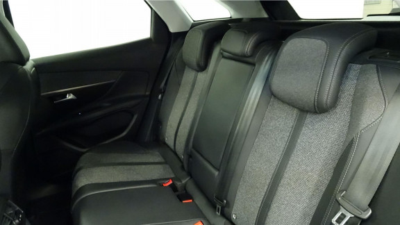 PEUGEOT-3008-1.5 BLUEHDI 130CH E6.C ALLURE S&S  6CV