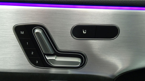 MERCEDES-CLA-200 163CH AMG LINE 7G-DCT