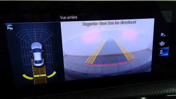 MERCEDES-CLA-200 163CH AMG LINE 7G-DCT