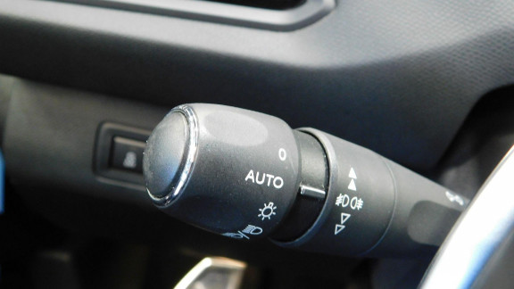 PEUGEOT-308-2.0 BLUEHDI 180CH S&S GT EAT8