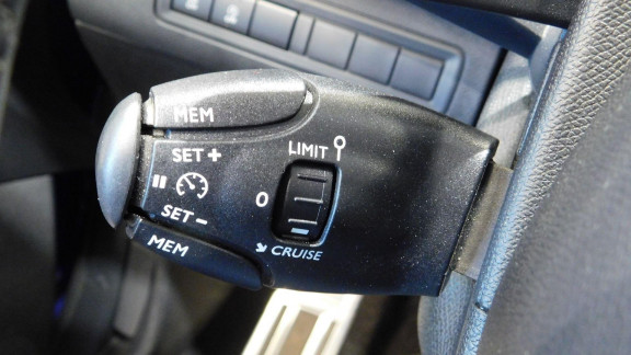 PEUGEOT-308-2.0 BLUEHDI 180CH S&S GT EAT8