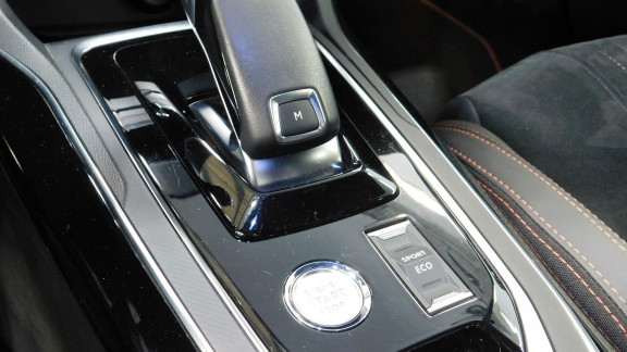 PEUGEOT-308-2.0 BLUEHDI 180CH S&S GT EAT8