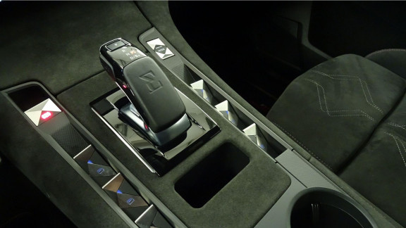 DS-DS 7 CROSSBACK-E-TENSE 225CH PERFORMANCE LINE
