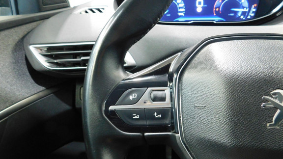 PEUGEOT-3008-1.5 BLUEHDI 130CH E6.C ALLURE S&S