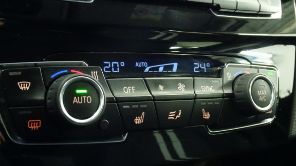 BMW-X1- sDrive 18d F48 Sport