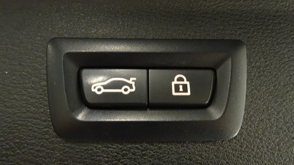 BMW-X1- sDrive 18d F48 Sport