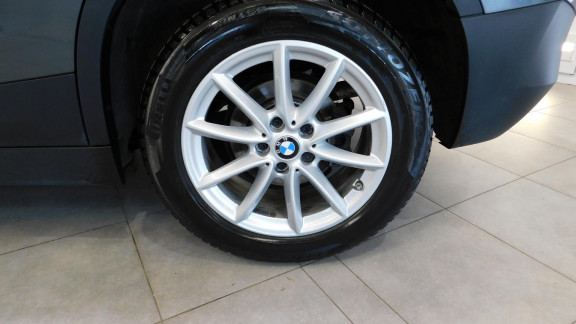 BMW-X2- sDrive 18d - BVA - S&S  F39 Business Design 