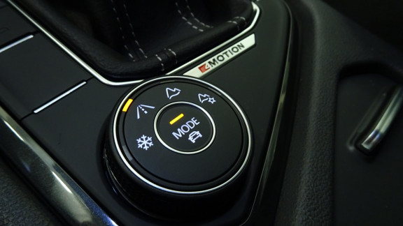 VOLKSWAGEN-TIGUAN-2.0 16V TDI BlueMotion - 150 - BV DSG 7  2016 R-Line 4Motion PHASE 2