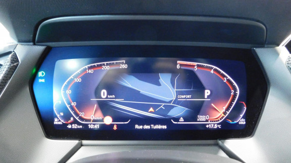 BMW-SERIE 1-120d xDrive - BVA Sport  BERLINE F40 M Sport 