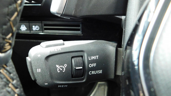 PEUGEOT-508- SW Hybrid - 225 - BV e-EAT8  II SW BREAK GT Line 