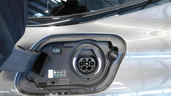 PEUGEOT-508- SW Hybrid - 225 - BV e-EAT8  II SW BREAK GT Line 