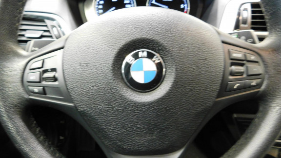 BMW-SERIE 1-118d  BERLINE F20 LCI Lounge PHASE 2
