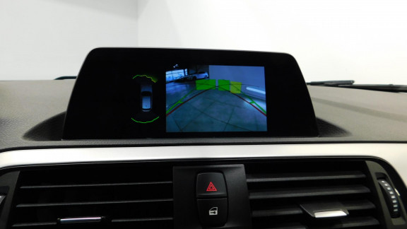 BMW-SERIE 1-118d  BERLINE F20 LCI Lounge PHASE 2