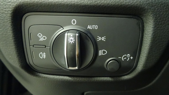 AUDI-A3 SPORTBACK-1.4 TFSI e-tron - 204ch S-Tronic 6 DESIGN LUXE