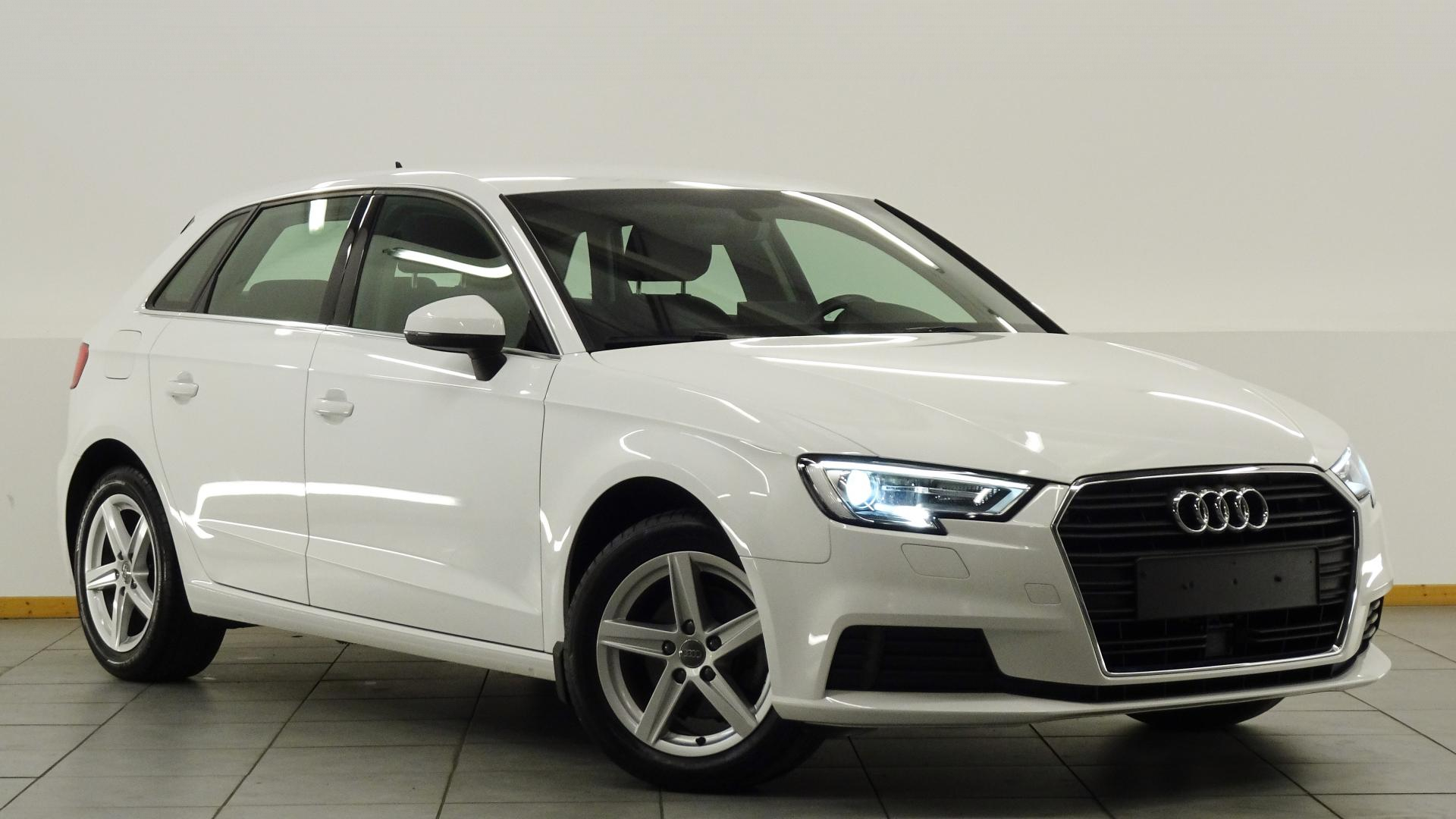 AUDI-A3- Sportback 1.5 35 TFSI CoD -150  8V SPORTBACK Business Line PHASE 2en-leasing