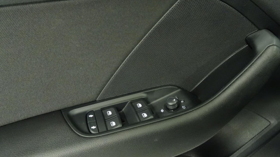 AUDI-A3- Sportback 1.5 35 TFSI CoD -150  8V SPORTBACK Business Line PHASE 2