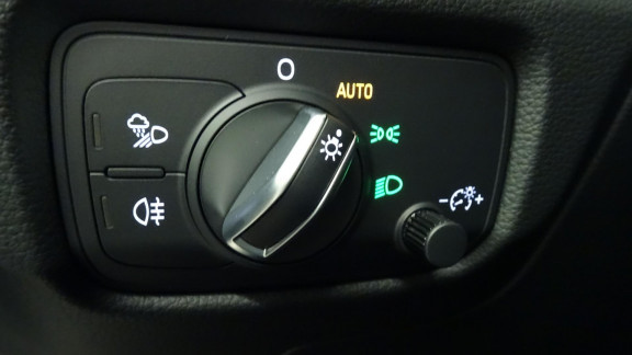 AUDI-A3- Sportback 1.5 35 TFSI CoD -150  8V SPORTBACK Business Line PHASE 2