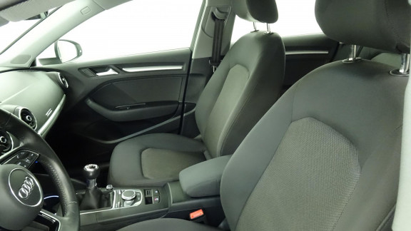 AUDI-A3- Sportback 1.5 35 TFSI CoD -150  8V SPORTBACK Business Line PHASE 2