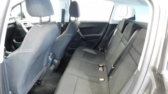 PEUGEOT-2008- 1.2i PureTech 12V S&S - 82  Active PHASE 2