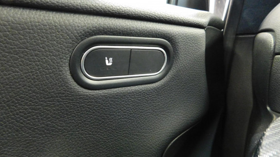 MERCEDES-CLASSE A-A 180 - BV 7G-DCT  BERLINE 5P - BM 177 Business Line 