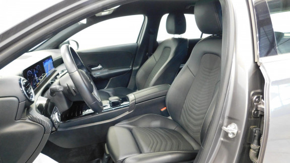 MERCEDES-CLASSE A-A 180 - BV 7G-DCT  BERLINE 5P - BM 177 Business Line 