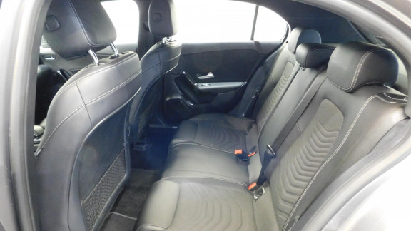 MERCEDES-CLASSE A-A 180 - BV 7G-DCT  BERLINE 5P - BM 177 Business Line 