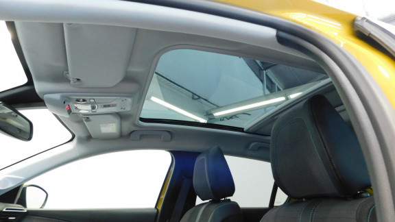 PEUGEOT-208- 1.2i PureTech 12V S&S - 100  II 2019 BERLINE Allure 