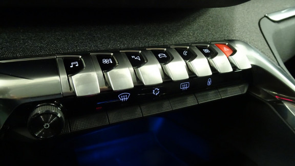 PEUGEOT-3008- 1.5 BlueHDi S&S - 130ch Allure Business