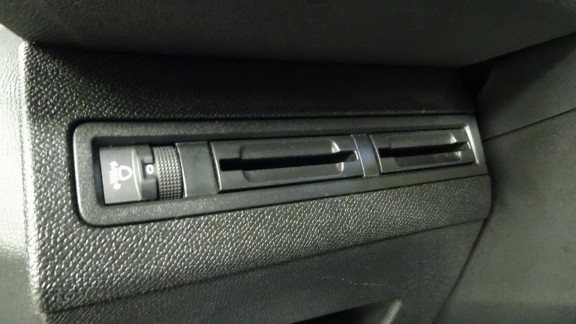 PEUGEOT-3008- 1.5 BlueHDi S&S - 130ch Allure Business