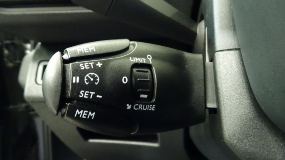 PEUGEOT-3008- 1.5 BlueHDi S&S - 130ch Allure Business