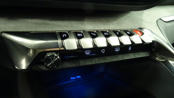 PEUGEOT-5008- 2.0 BlueHDi S&S 180CH GT EAT8