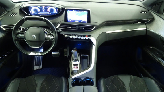 PEUGEOT-5008- 2.0 BlueHDi S&S 180CH GT EAT8