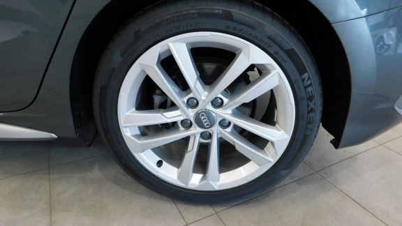 AUDI-A3- Sportback 2.0 35 TDI - 150 - BV S-Tronic 7  8Y SPORTBACK S line 