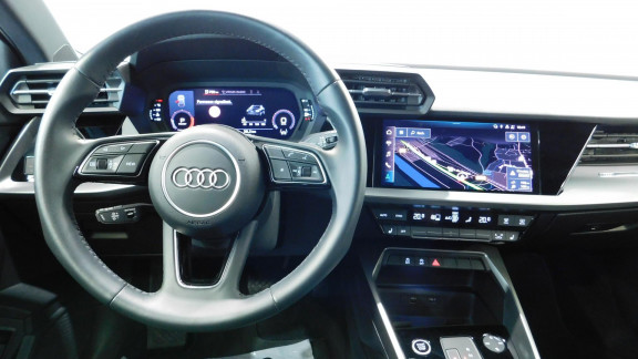 AUDI-A3- Sportback 2.0 35 TDI - 150 - BV S-Tronic 7  8Y SPORTBACK S line 