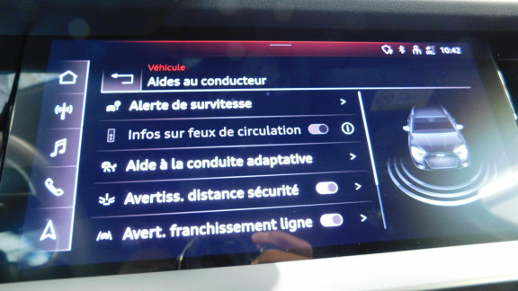 AUDI-A3- Sportback 2.0 35 TDI - 150 - BV S-Tronic 7  8Y SPORTBACK S line 