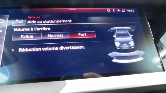 AUDI-A3- Sportback 2.0 35 TDI - 150 - BV S-Tronic 7  8Y SPORTBACK S line 